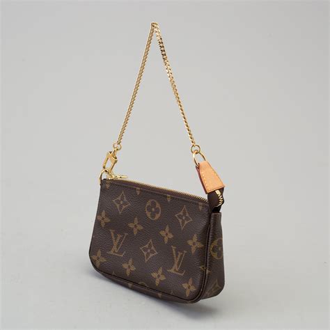 Louis Vuitton small bag men